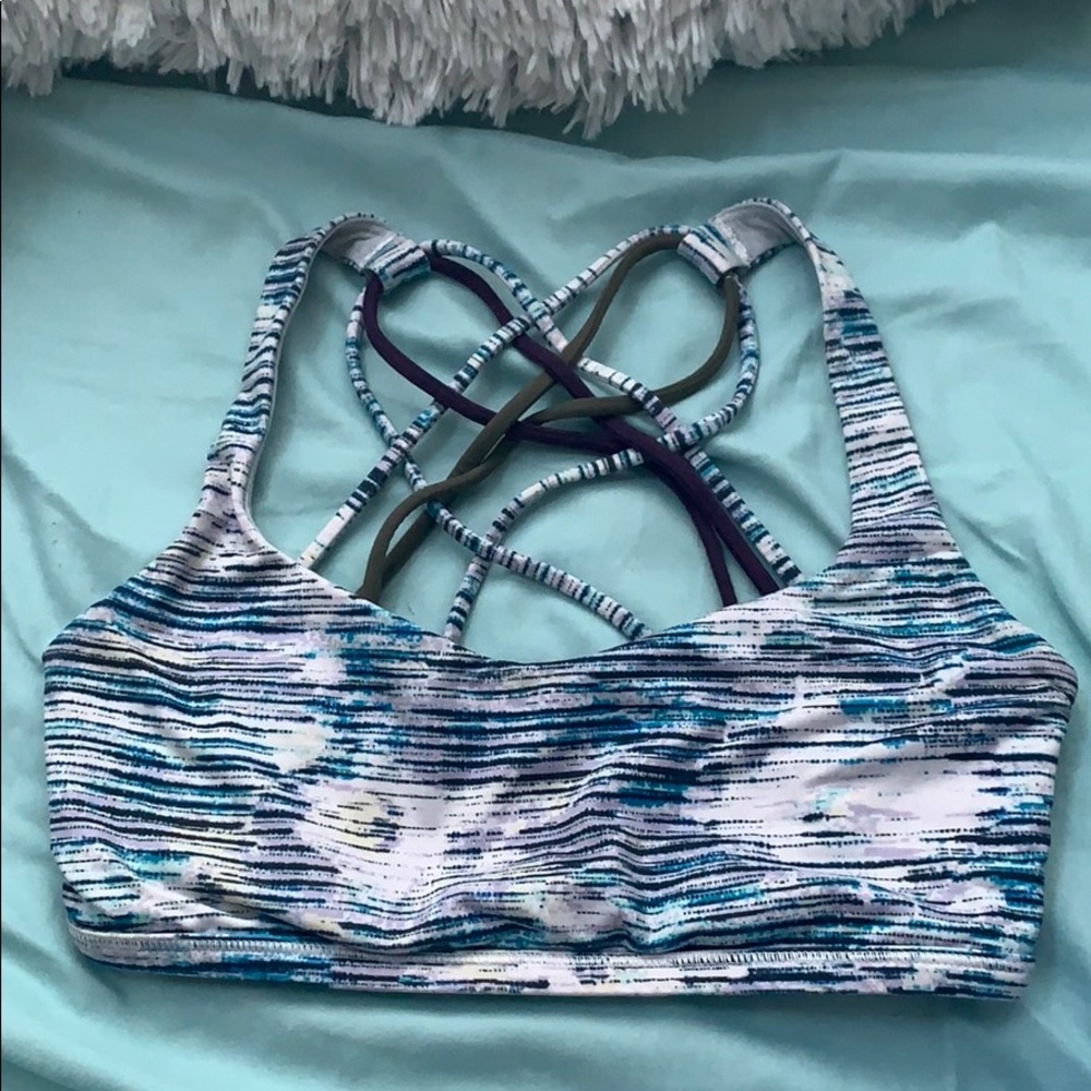 Lululemon free to be wild bra